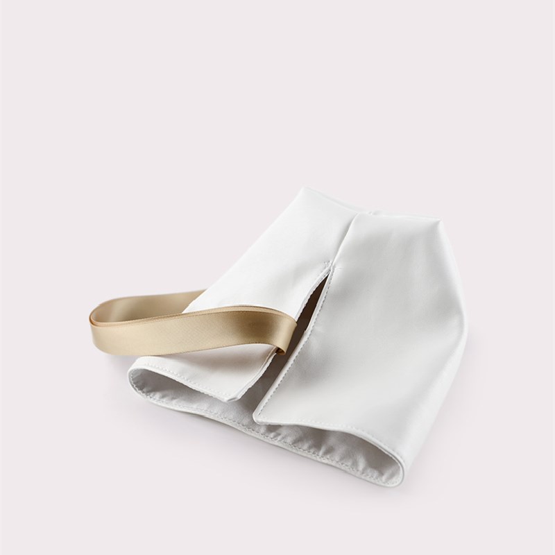 D004 PU pouch 