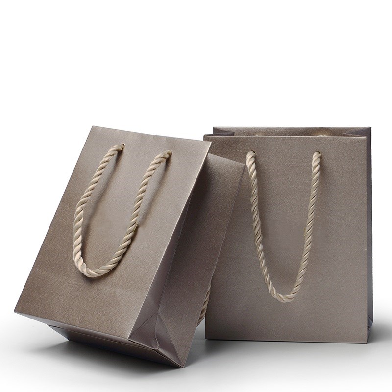 D023 shopping bag